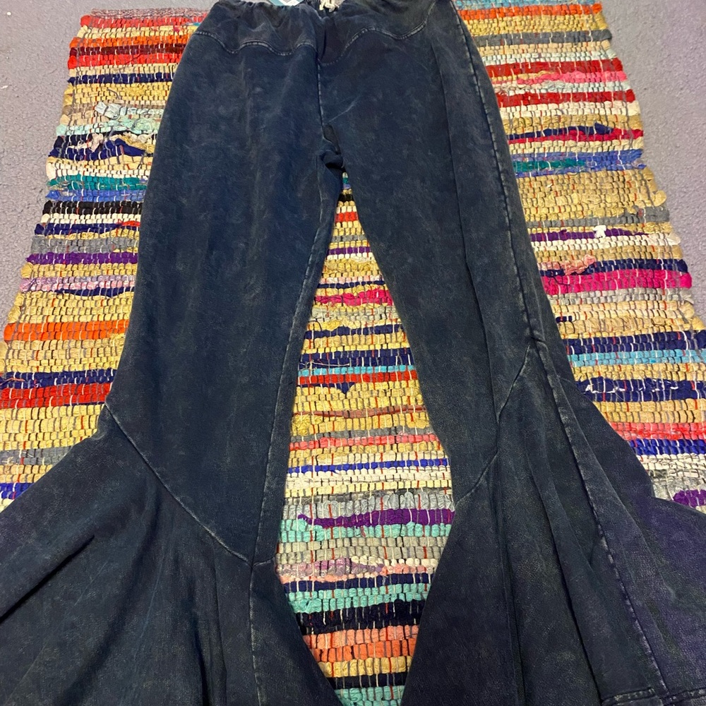 Earthbound Trading Co., never worn, bell bottoms.